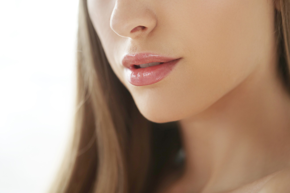 Como hidratar os lábios no frio e evitar rachaduras? 4 labios hidratados