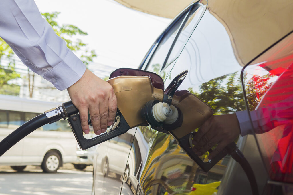 Como economizar combustível do carro? 1 economizar combustível do carro
